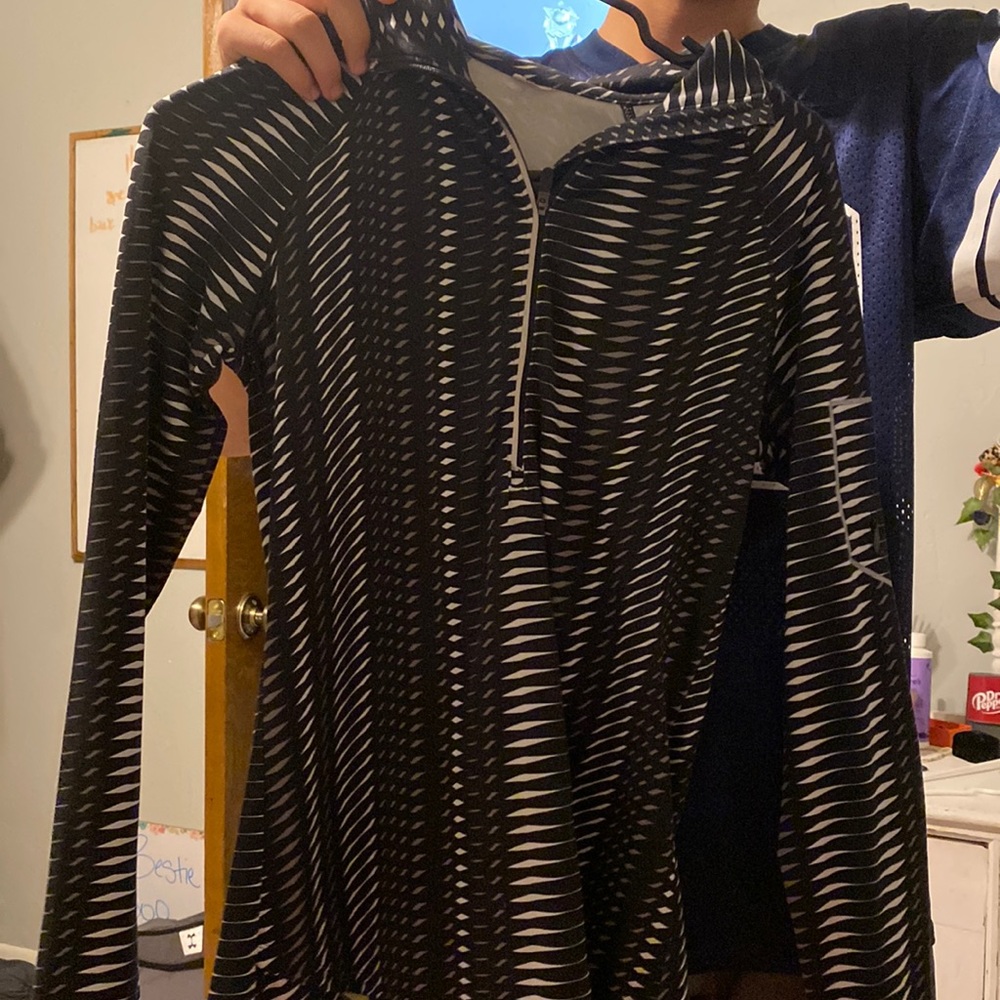 adidas drifit pullover